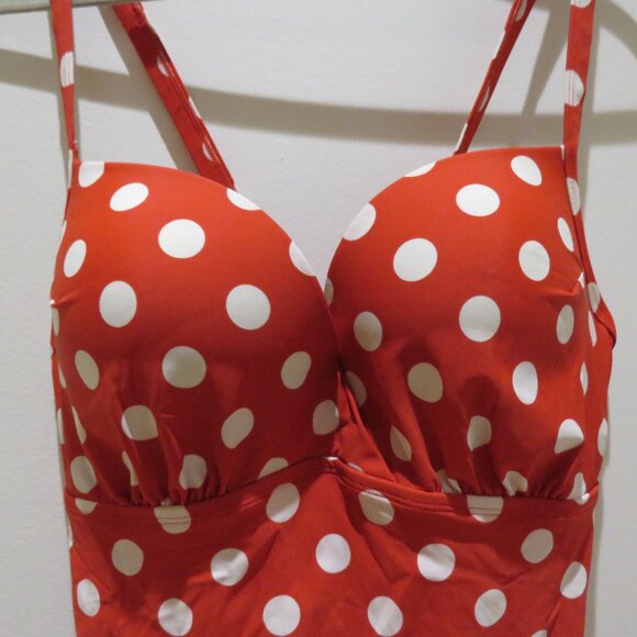 TORRID Red Polka Dot Cleavage Enhancer Tankini Swim Top Retro Pinup - Size 2X - Picture 3 of 13